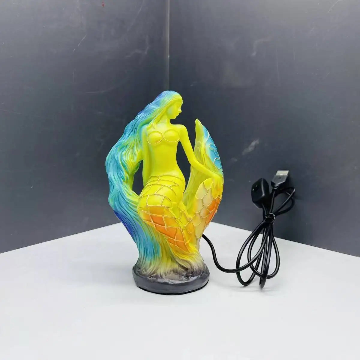 Creative Resin Animal Night Lamp – USB LED Light for Desk or Bedroom Decor, Mermaid, Wolf, Owl, Cat, Dragon Series - Perfect for Housewarming Gift