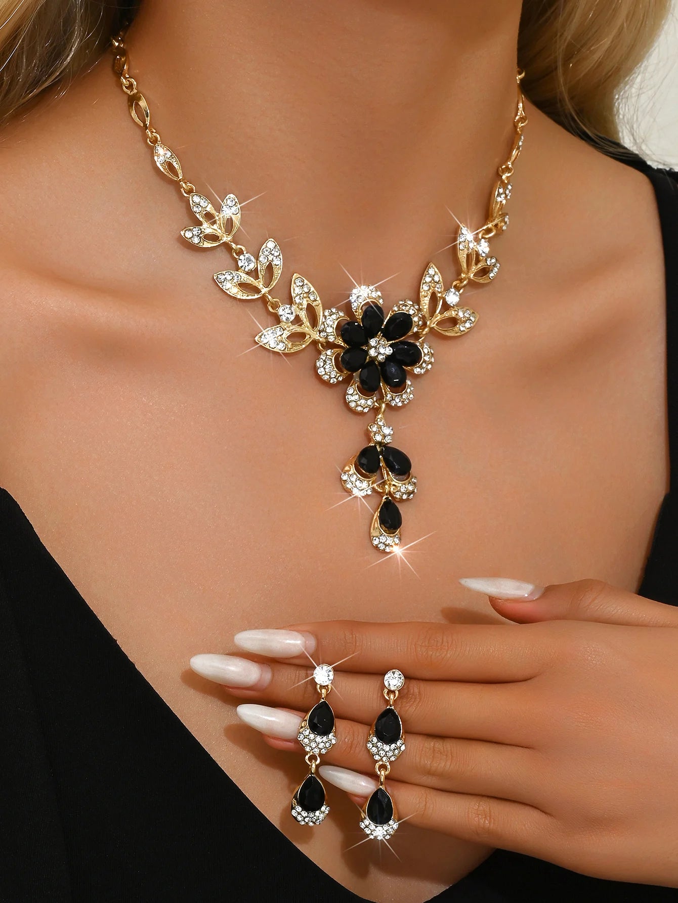 Luxury 3-Piece Camellia Necklace and Earrings Set – Floral Waterdrop Design for Bridesmaids, Banquets & Special Occasions - Perfect Gift for Her