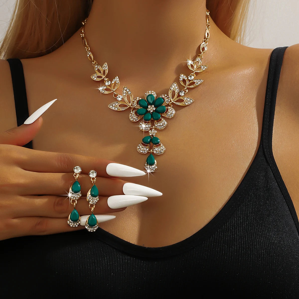 Luxury 3-Piece Camellia Necklace and Earrings Set – Floral Waterdrop Design for Bridesmaids, Banquets & Special Occasions - Perfect Gift for Her
