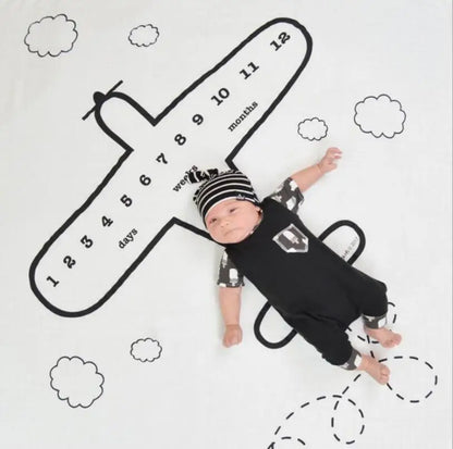 Nordic-themed photo accessories for infants, including milestone blankets, play mats, backdrop cloth, and calendar props.