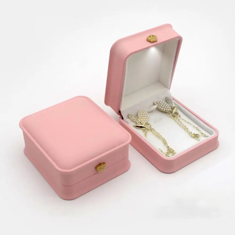 LED Light Velvet Jewelry Ring/Necklace Pendant Box – Luxury Gift Display Case for Proposal, Engagement & Wedding