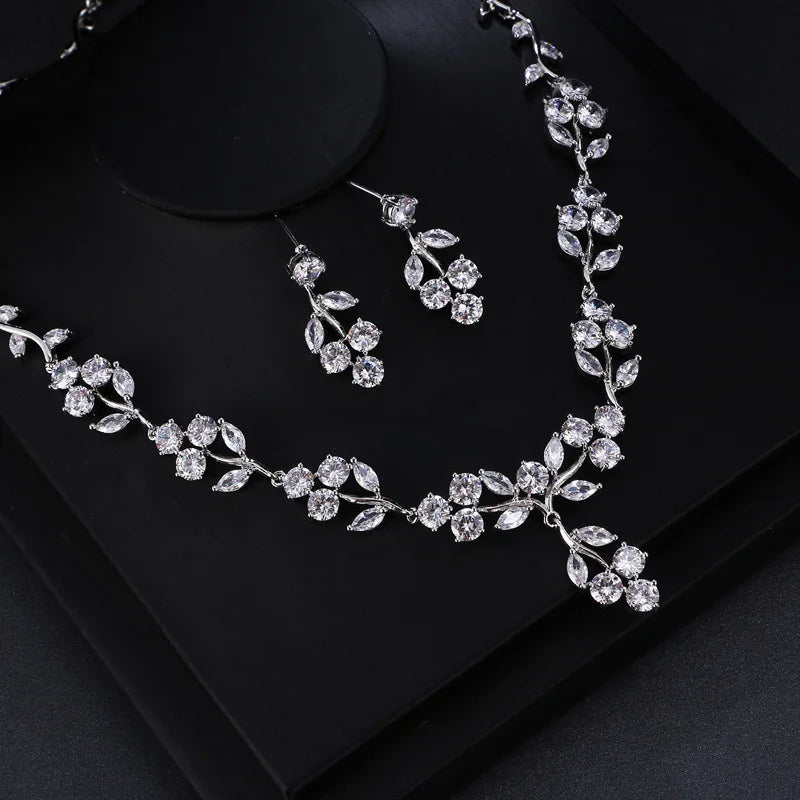 Women's Wedding Accessories Uilz Leaf Earrings & Necklace with Zircon Embellishments - Perfect Gift for Women