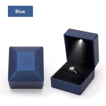 LED Light Velvet Jewelry Ring/Necklace Pendant Box – Luxury Gift Display Case for Proposal, Engagement & Wedding