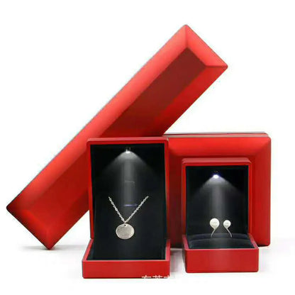 LED Light Velvet Jewelry Ring/Necklace Pendant Box – Luxury Gift Display Case for Proposal, Engagement & Wedding